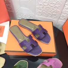 Hermes Slippers